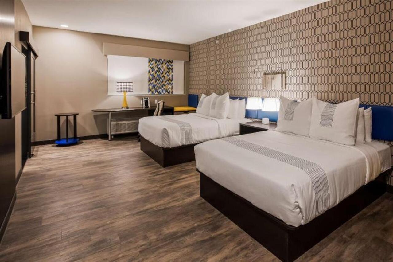 Glo Best Western Tulsa-Catoosa East Route 66 Exteriör bild