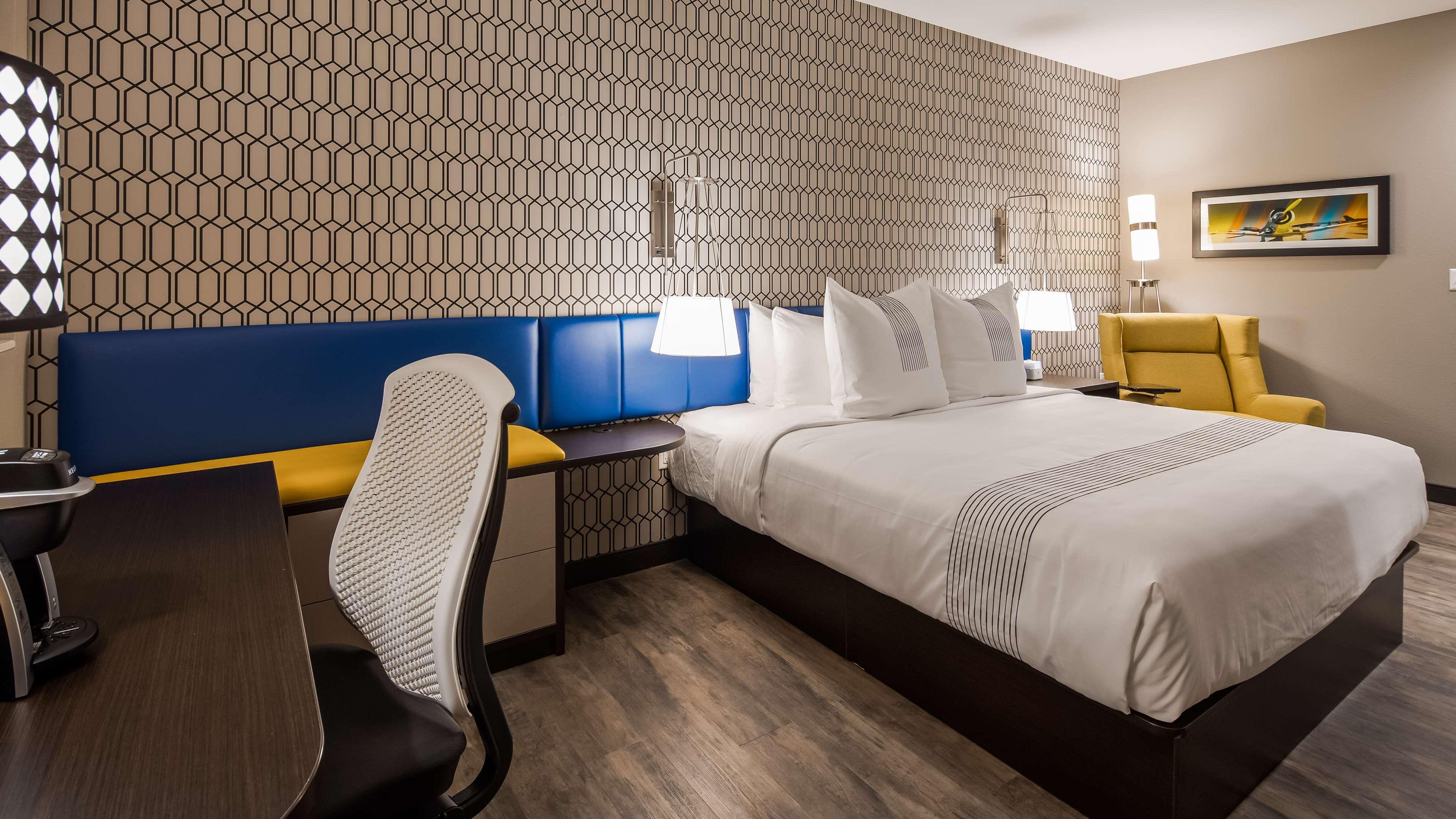 Glo Best Western Tulsa-Catoosa East Route 66 Exteriör bild