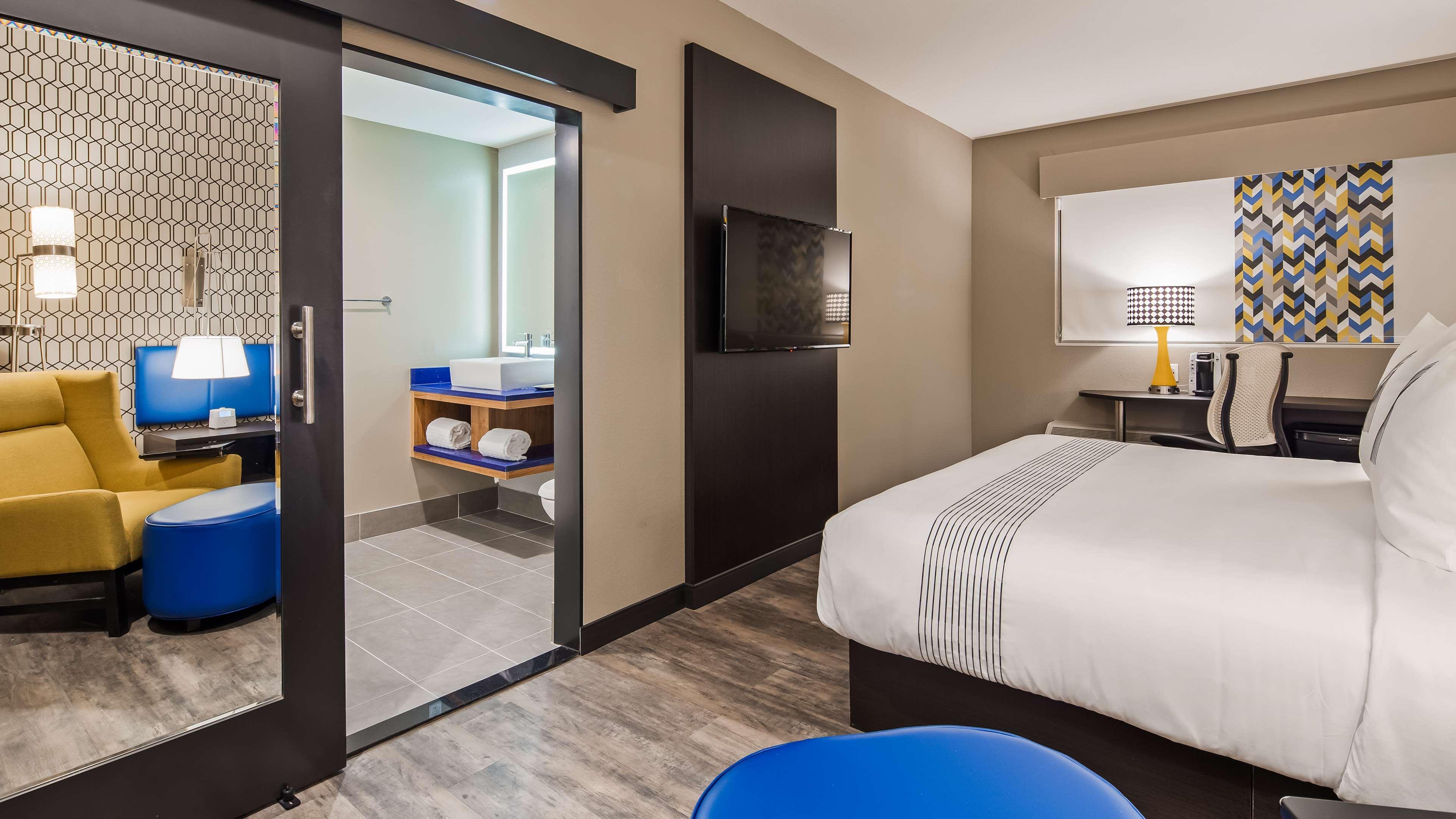 Glo Best Western Tulsa-Catoosa East Route 66 Exteriör bild