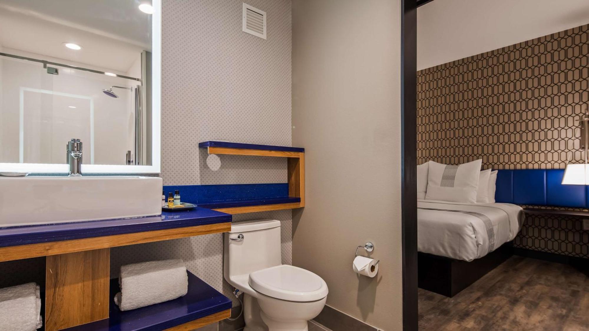 Glo Best Western Tulsa-Catoosa East Route 66 Exteriör bild